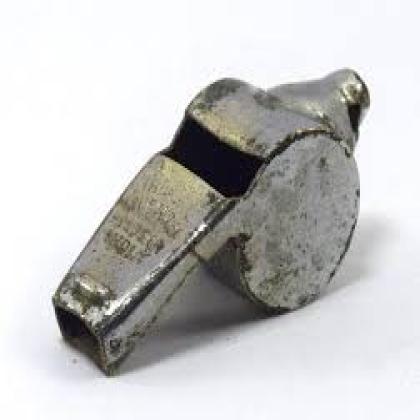 VINTAGE MILITARY USED  ARMY STEEL WHISTLE MADE IN INDIA